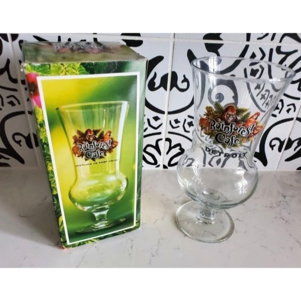 Rainforest Cafe Detroit Souvenir Hurricane Glass box included